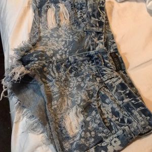 Billabong cut off shorts